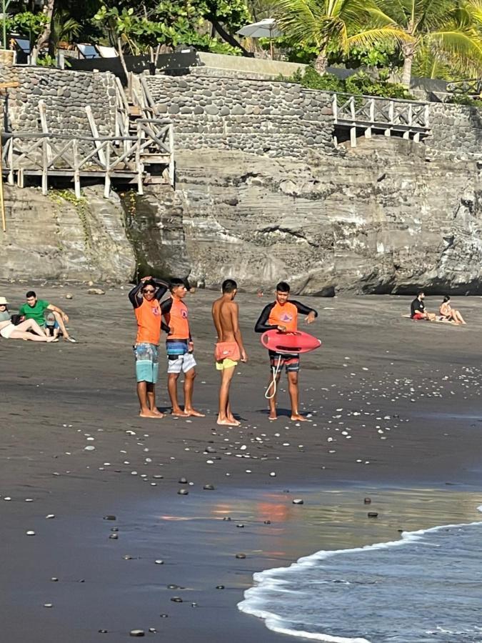 Beach On The Rocks El Zonte Exterior photo